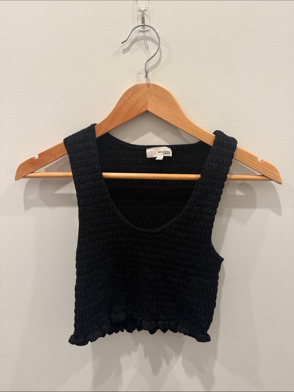 Aritzia Wilfred Free Black Smocked Cropped Tank Top